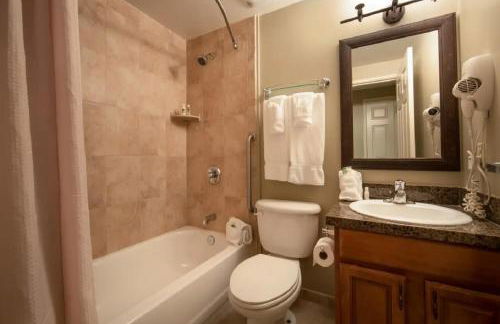 Romantic Getaway or Family winter adventures in 2BD with resort activities - Foto 12