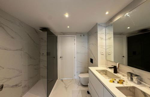 Luxury Golden Mile Townhouse near Puente Romano - EaW Homes - Foto 12