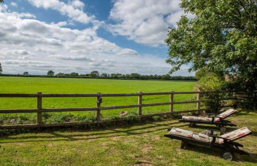 Tranquil Apartment at Ashton - Photo 11