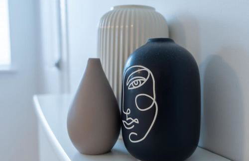 Modern & Stylish 2 Bed Home in Whitehaven - Photo 2