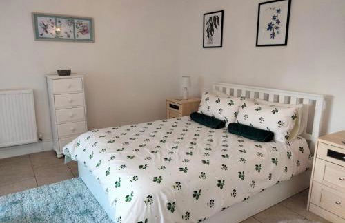 Mountain View Apartment - short drive to beaches - Foto 3