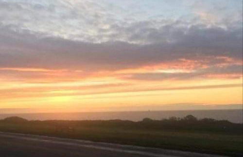 Premium Caravan - Sleeps 6 - Parking - Pool - Foto 10