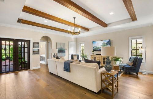 Spanish 4BR Compound w Casita & Private Yard - Foto 18