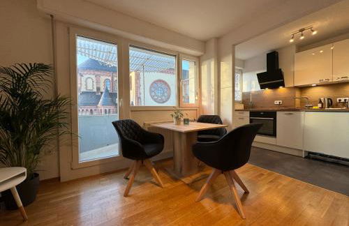 Zentrales 2-Zi Apartment by Rabe - Historische Kirche, Smart-TV, Netflix - Foto 12