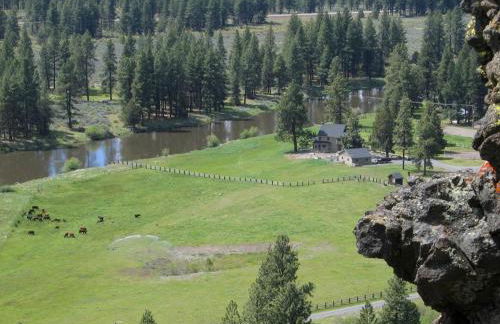 Peaceful Waterfront Log Cabin near Crater Lake National Forest, Oregon - Foto 13