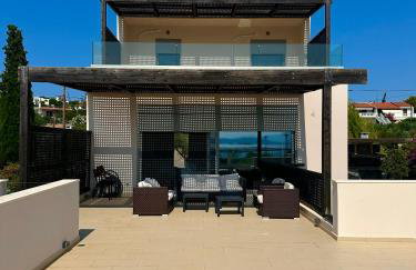 Seaside Villa with Private Football Pitch - Foto 3