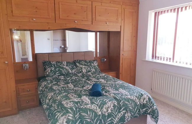 Lovely 4-bed , 3 Bath Villa in Bolton, Manchester - Foto 5