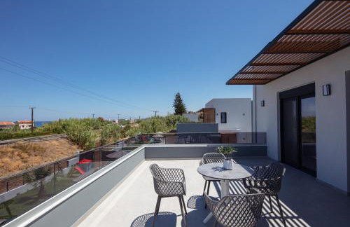 Sunnyside Villas, Just Steps to the Beach & Restaurants, By ThinkVilla - Photo 53