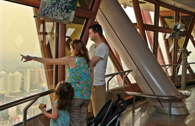 Ingresso do mirante da Torre KL - Foto 2