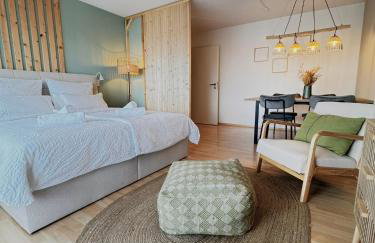 Stadtjuwel I 2 King-Size-Betten I Balkon I ruhige Lage I 6 Min zum See - Foto 1