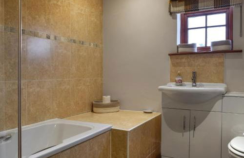 Queens Manor - Photo 17