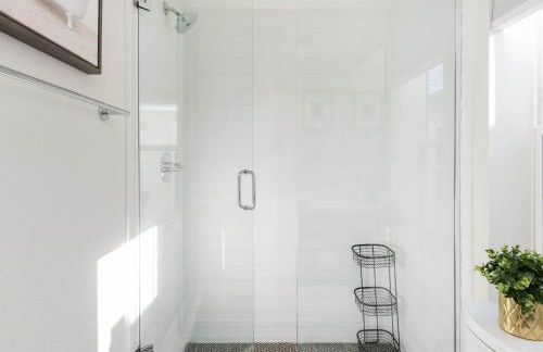 Stunning 3BD 3.5 BA - 10 Min to Downtown! Garage! - Foto 19