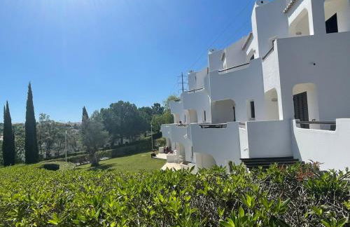 Lovely 2 Bedroom Home inside a Resort in Albufeira - Foto 28