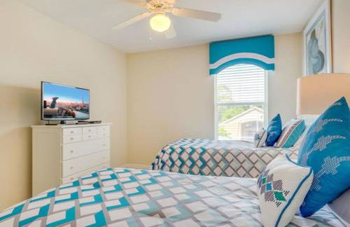 Pool Home * Large Master Bedroom - Foto 13