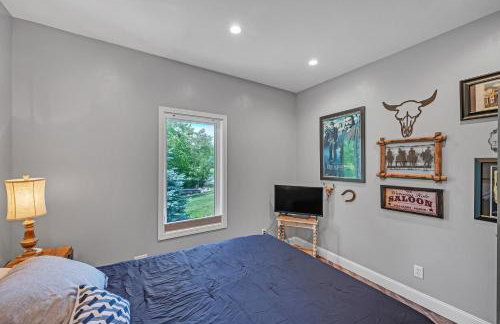 Lakeside Retreat with Hot Tub & Game Room home - Foto 24