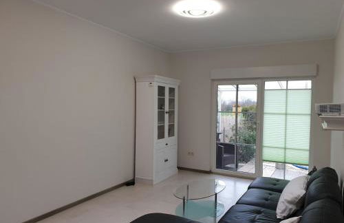 Ferienhaus mit Sommerpool, Terrasse und Glashaus - Foto 5