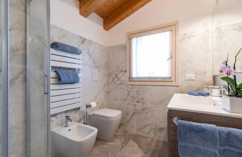 Stylish house near Venice With Parking - Photo 18