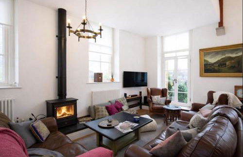 Converted Chapel, Stunning Sea & Mountain Views! - Foto 8