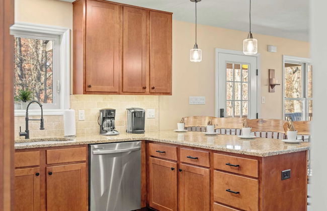 Stephen Way by Avantstay Hot Tub + Game Room Albrightsville - Foto 12