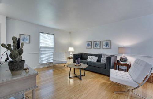 Sunset Cottage 2 bed 1 bath Pet-Friendly - Foto 4