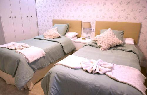 Espacioso Refugio Urbano para Sentirte en Casa - Foto 13