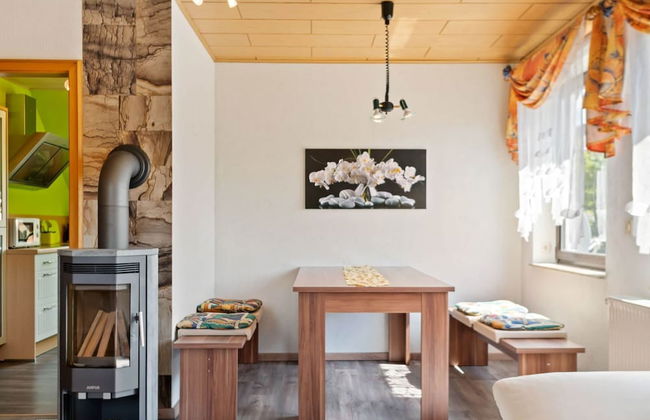 Garden View Apartment in Erzgebirge near Forest - Foto 22