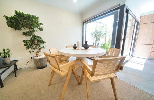 Elements Milfontes - Japandi Designed House - City Center - Photo 2