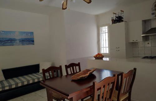 Family & Friends - First floor - South West wing - Fully equipped with view - 15 minutes drive by car to the seaside - Foto 2
