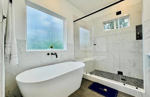 Quiet stylish home close to downtown and airport - Foto 11