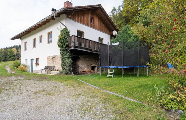 Beautiful Holiday Home in Viechtach With Views - Photo 1