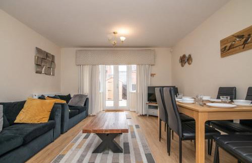 Lovely refurbed 4 bed house in Black Country - Foto 1