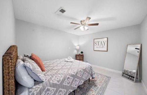 Baytown Getaway Patios BBQ Family-Friendly - Foto 26