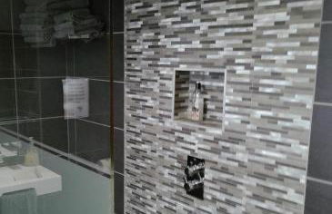 Modern Large 4-Bed Property sleeps 10 in Abergele - Photo 30