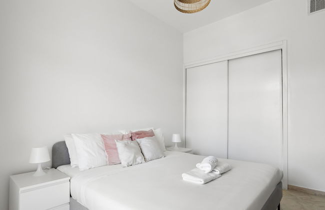 WelHome - Stylish Studio with Park Views in Regent House 2 - Photo 6