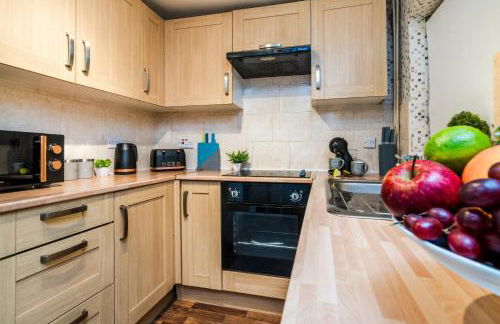 2 Bedroom House, 5 Single Beds, Fast WiFi - Photo 19