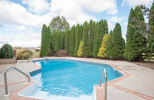 Cozy Cow Homestead with pool! - Foto 36