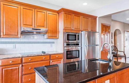 Artemis Lakehouse - Hot Tub, Lakefront & Racetrack - Photo 18