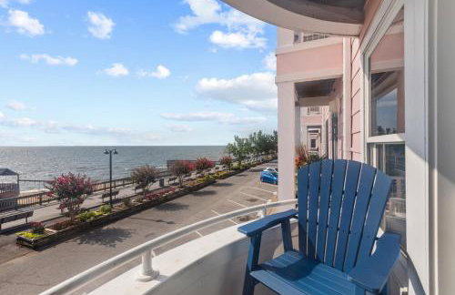 Bayfront Boardwalk Condo w Sunrise Views - Foto 22