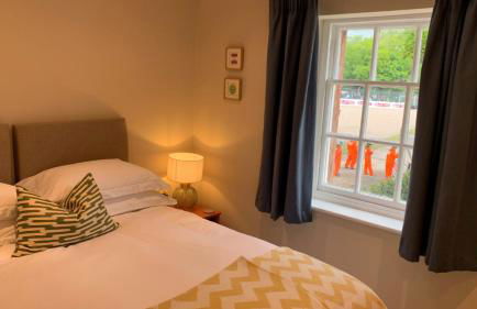 Oulton Park Lodge - Photo 8