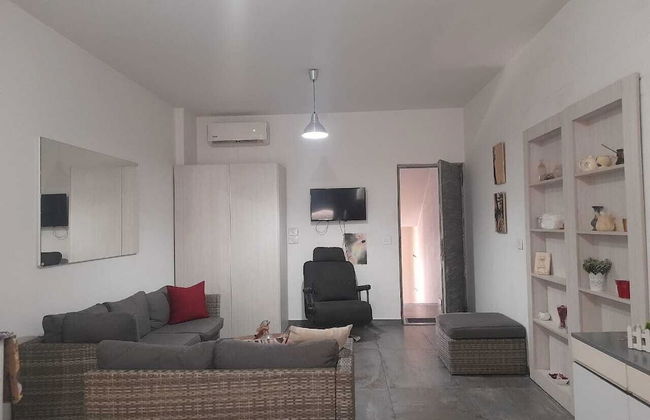 Fully Furnished and Equipped Studio in Dbayeh With Perfect Location - Foto 12