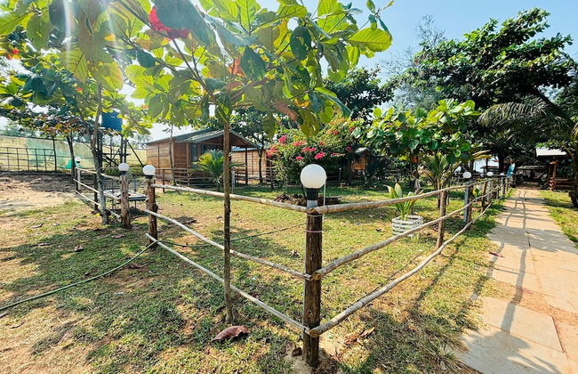 Basho Beach Huts & Cafe - Photo 20
