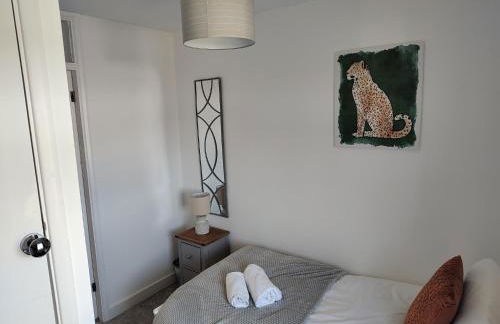 Jarvis Drive 3 Bed contractor house In melton Mowbray with parking - Photo 11