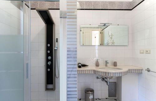 Villa Nice Dream With Pool And Terrace - Happy Rentals - Foto 72