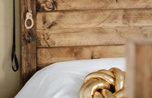 Casa Amor - Kinky Hotel UK - Photo 9