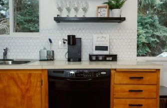 Cheerful 3 Bedroom near USU - Inspiring Memories - Foto 7