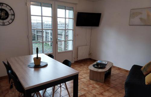 Maison chaleureuse avec terrasse et vue baie - Foto 2