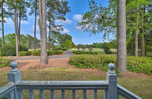 Cottage with Deck and Pool Access about 6 Mi to Beach - Foto 23
