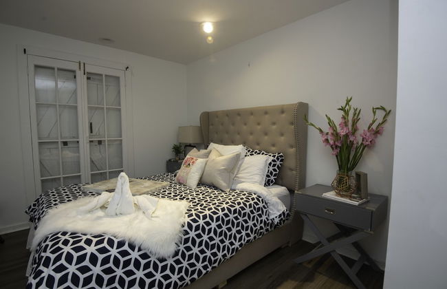 Amazing 4BR Celebrity Villa! Sleeps 8 by YouRent! - Foto 10