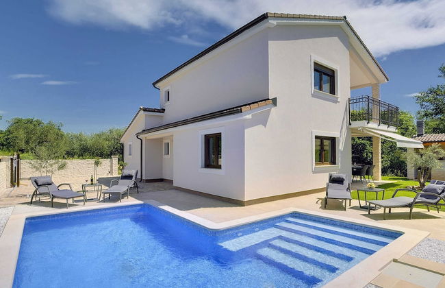 Modern Villa in Marcana With Pool and Terrace - Foto 1