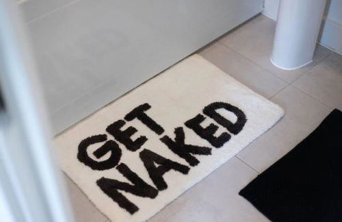 Modern 2-Bed House 10-min to Leeds City Centre - Photo 24